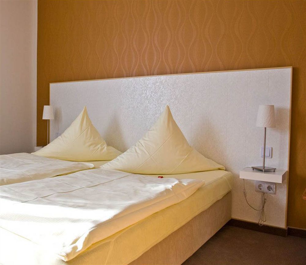 Guest house Hotelchen 3*